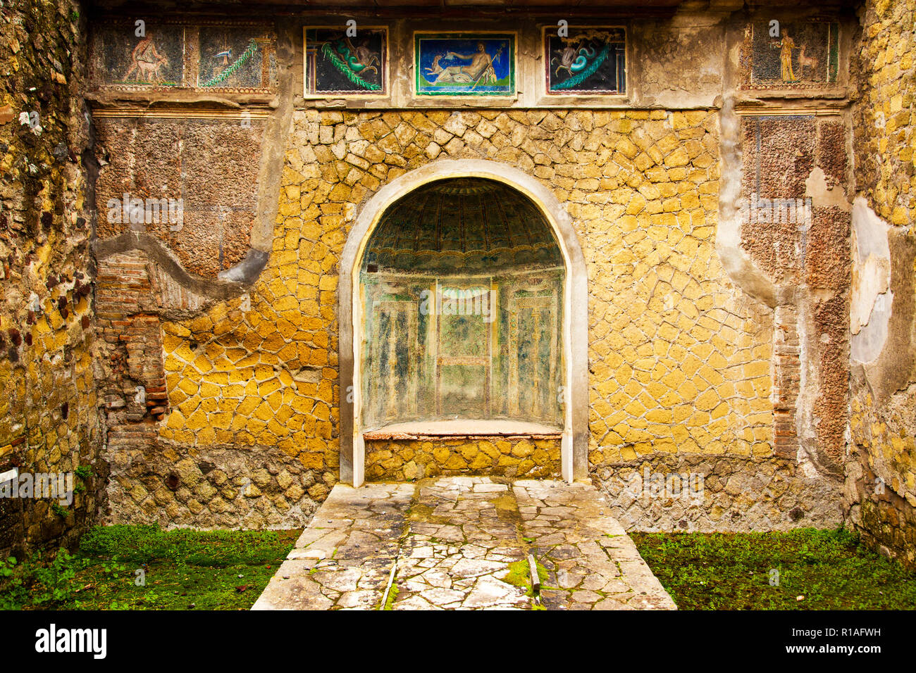 Casa dello scheletro a scavi di Ercolano vicino a Napoli in Italia. Foto Stock
