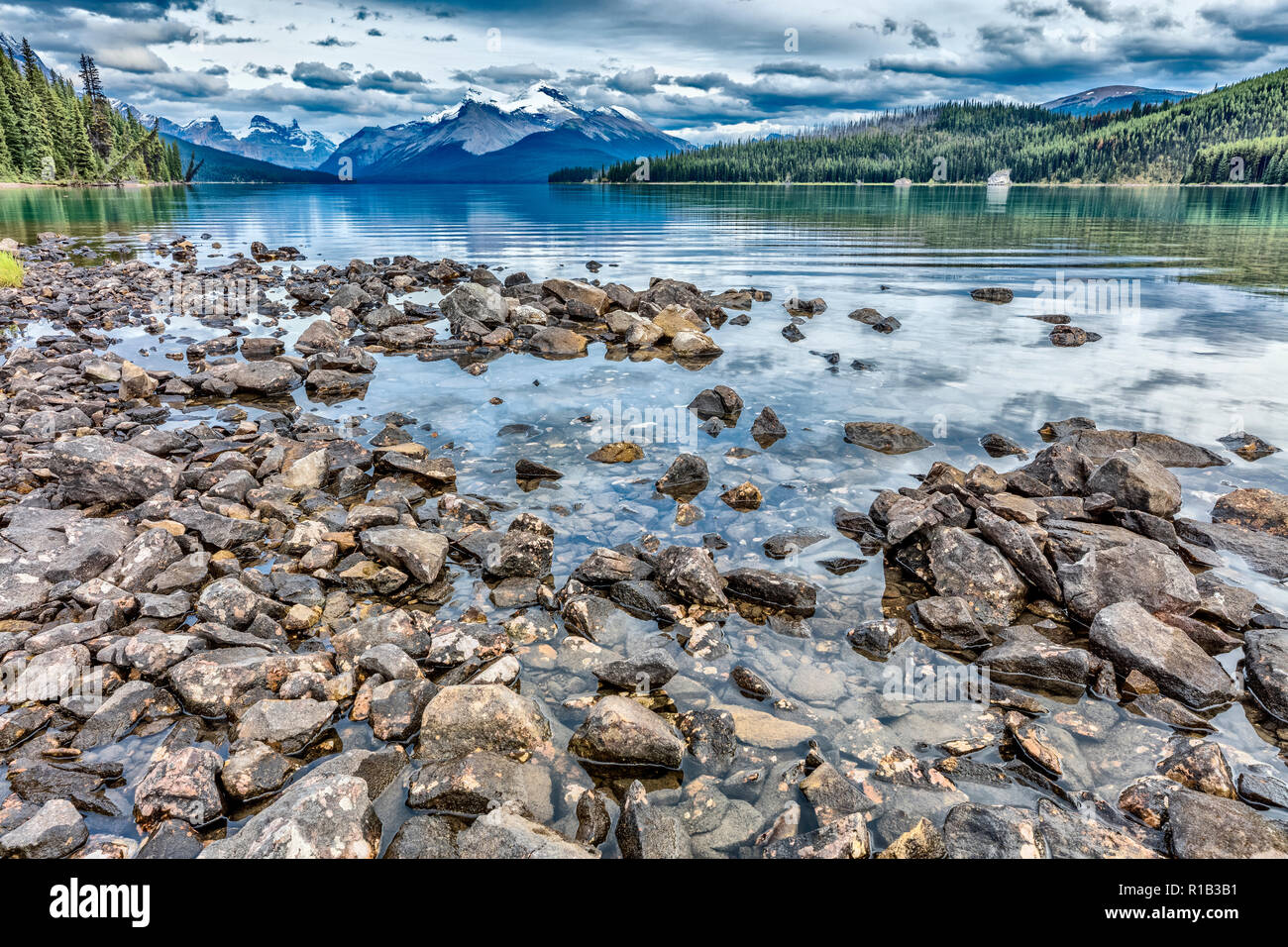 Il Lago Maligne del Parco Nazionale di Jasper, Alberta Canada Foto Stock