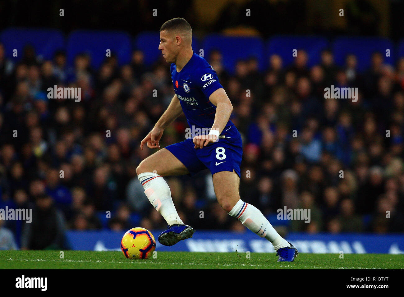 Londra, Regno Unito. Xi Nov, 2018.Ross Barkley di Chelsea in azione. Premier League, Chelsea v Everton a Stamford Bridge di Londra domenica 11 novembre 2018. Questa immagine può essere utilizzata solo per scopi editoriali. Solo uso editoriale, è richiesta una licenza per uso commerciale. Nessun uso in scommesse, giochi o un singolo giocatore/club/league pubblicazioni. pic da Steffan Bowen/ Andrew Orchard fotografia sportiva/Alamy Live news Foto Stock