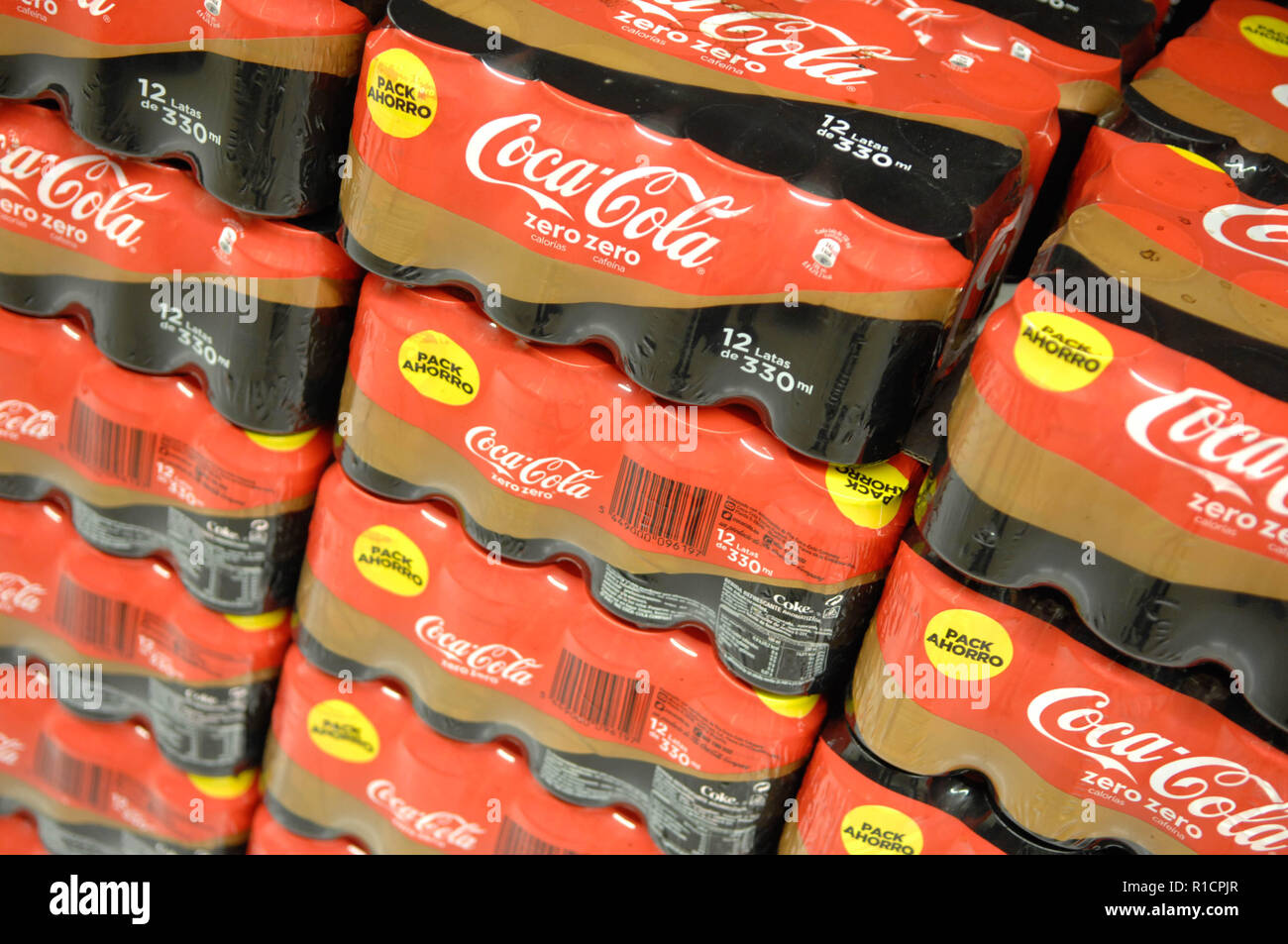 Casi di Coca Cola,coke Foto Stock