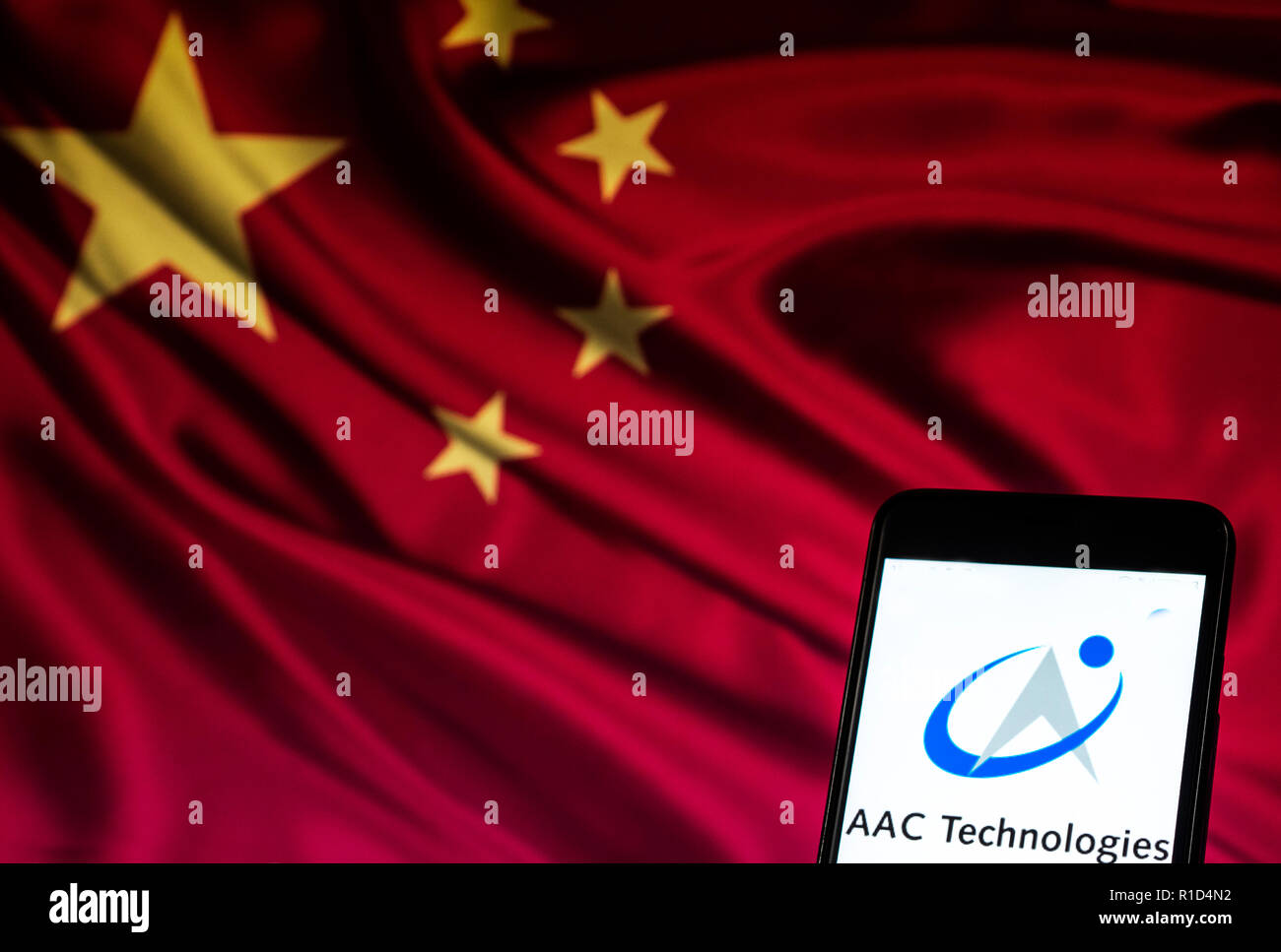 Tecnologie di AAC Holdings Inc. Altro componente elettronico Manufacturing Company logo che si vede visualizzato sul telefono intelligente. Foto Stock