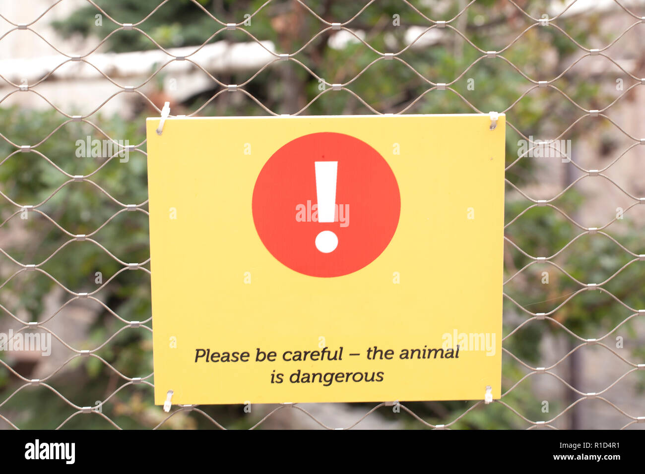 Avvertenza segno della fauna selvatica animali pericolosi Foto Stock