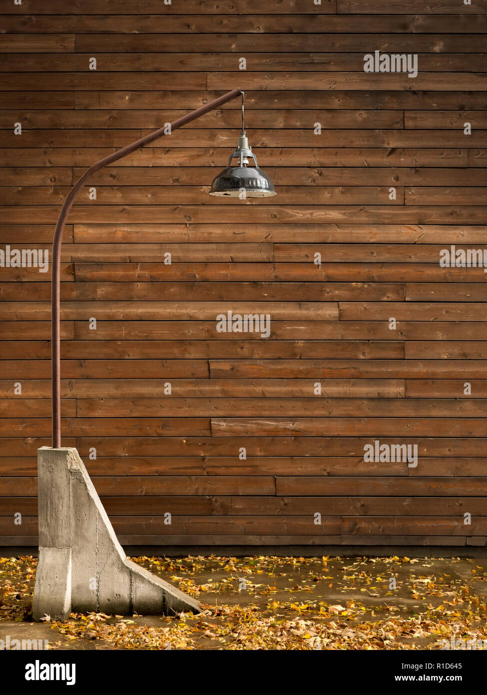Esterno moderno concetto di illuminazione. Illuminazione calda. Melanholic Foto Stock