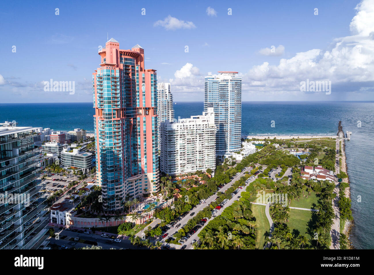 Miami Beach Florida, South Pointe Park, vista aerea dall'alto, Apogee Condominium, Portofino, Continuum South Beach, grattacieli grattacieli in alto edificio Foto Stock