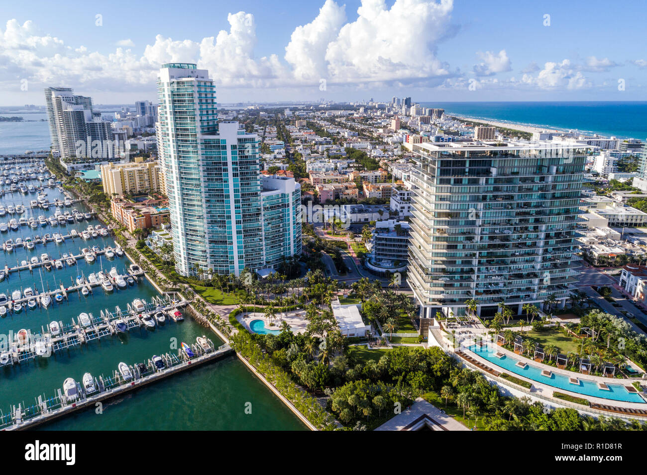 Miami Beach Florida, South Pointe SoFi, vista aerea dall'alto, Apogee Condominium, Murano a Portofino, grattacieli alti grattacieli edifici di costruzione Foto Stock