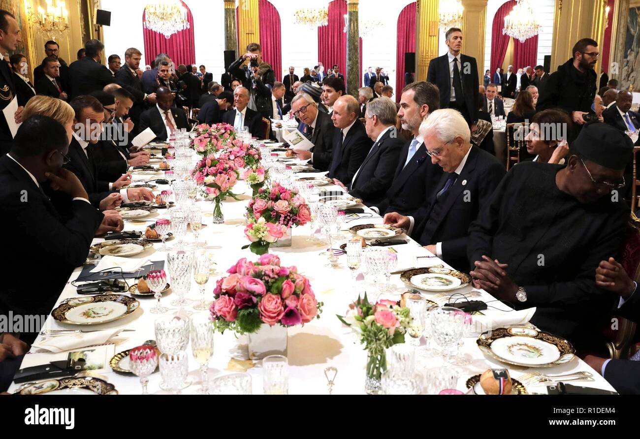 I leader del mondo nel corso di una colazione di lavoro presso il Elysee Palace Novembre 11, 2018 a Parigi, Francia. La manifestazione fa parte della commemorazione centenaria di armistizio giorno segna la fine della Prima Guerra Mondiale. Foto Stock