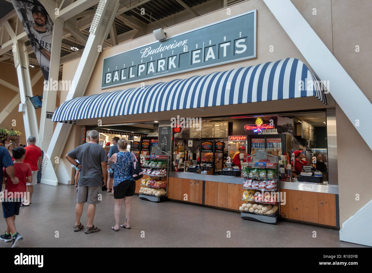 "Ballpark mangia' concessione sorge in Petco Park, casa dei San Diego Padres squadra di baseball, San Diego, CA, Stati Uniti. Foto Stock