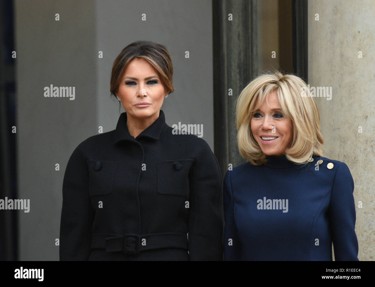 Novembre 10, 2018 - Parigi, Francia: la moglie del presidente francese Emmanuel Macron, Brigitte Macron soddisfi noi prima signora Melania Trump all'Elysee Palace. Brigitte Macron recoit la first lady americaine Melania Trump au Palais de l'Elysee. *** La Francia / NESSUNA VENDITA A MEDIA FRANCESI *** Foto Stock