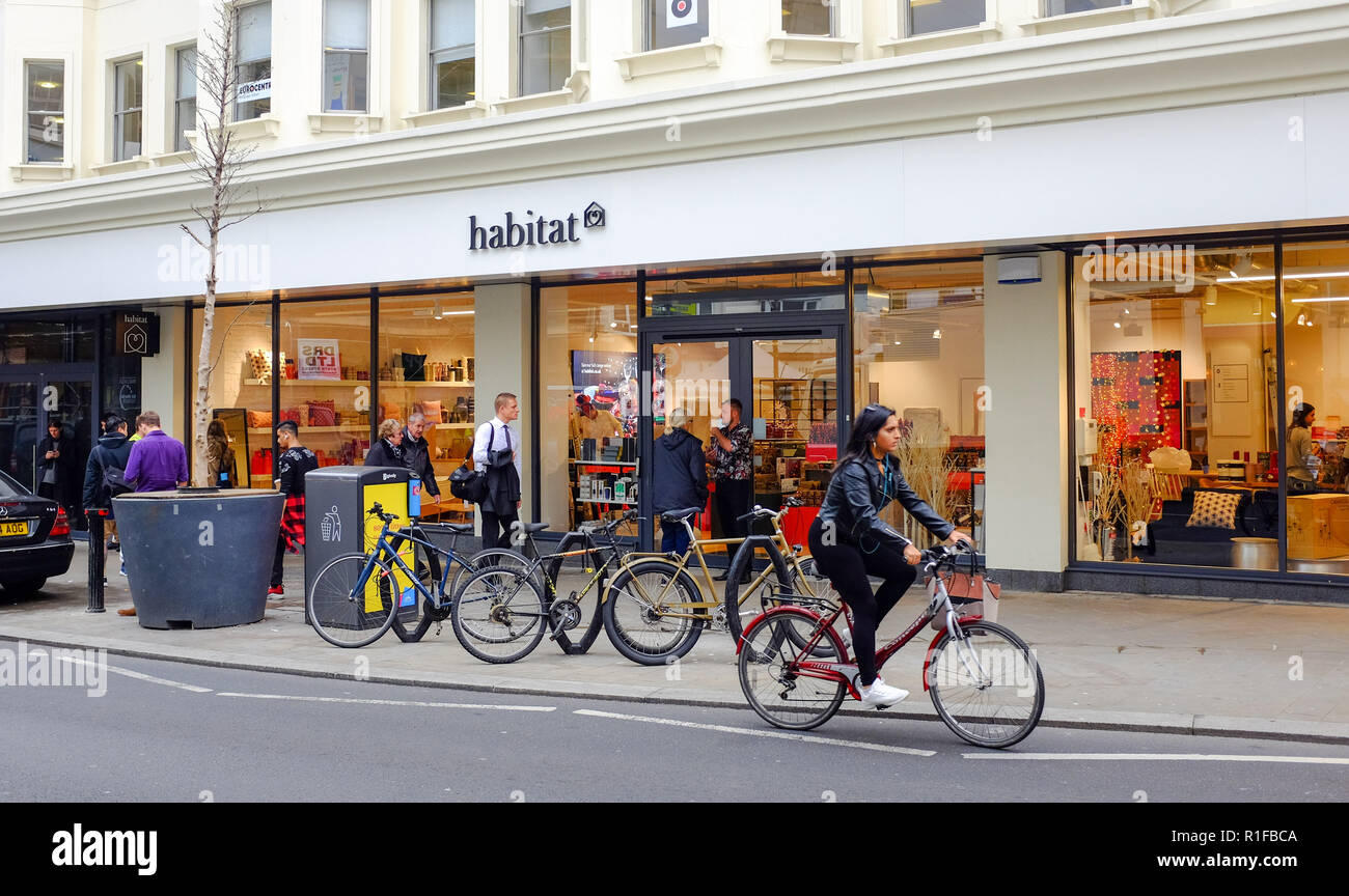 Il nuovo arredamento Habitat fashion store shop in North Street Brighton Regno Unito Foto Stock