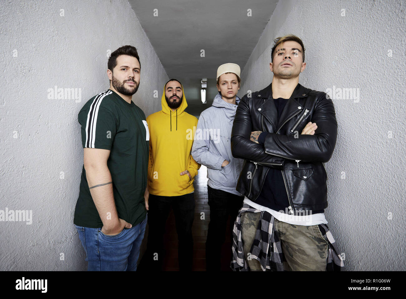 Madrid, Spagna. 7 Nov, 2018. Edu venturo, Fab, Alexander Kuz e Deiv dallo spagnolo la musica rock gruppo Kitai pone durante una sessione di ritratto in Madrid. Credito: Legan P. macis/SOPA Immagini/ZUMA filo/Alamy Live News Foto Stock