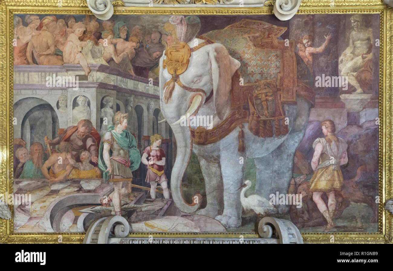 Royal Elephant. Affresco del manierismo italiano pittore Rosso Fiorentino (1535-1537) nella Galleria di Francesco I in Palazzo di Fontainebleau (Château de Fontainebleau) nei pressi di Parigi, Francia. Foto Stock