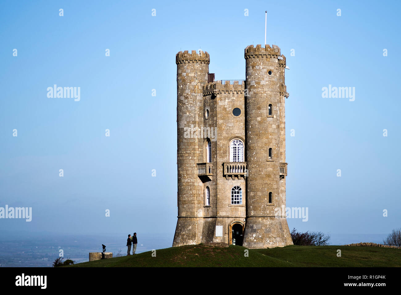 Torre di Broadway è raffigurato nei pressi del grande villaggio di Broadway, nella contea inglese del Worcestershire il 12 novembre 2018. Foto Stock