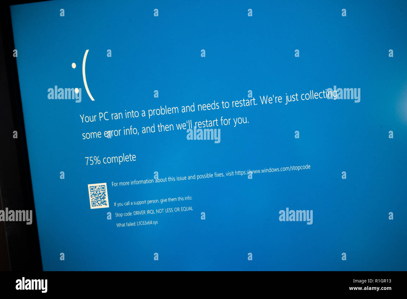 Un Windows 10 "schermata blu della morte" (BSOD) crash messaggio (nel novembre 2018). Foto Stock