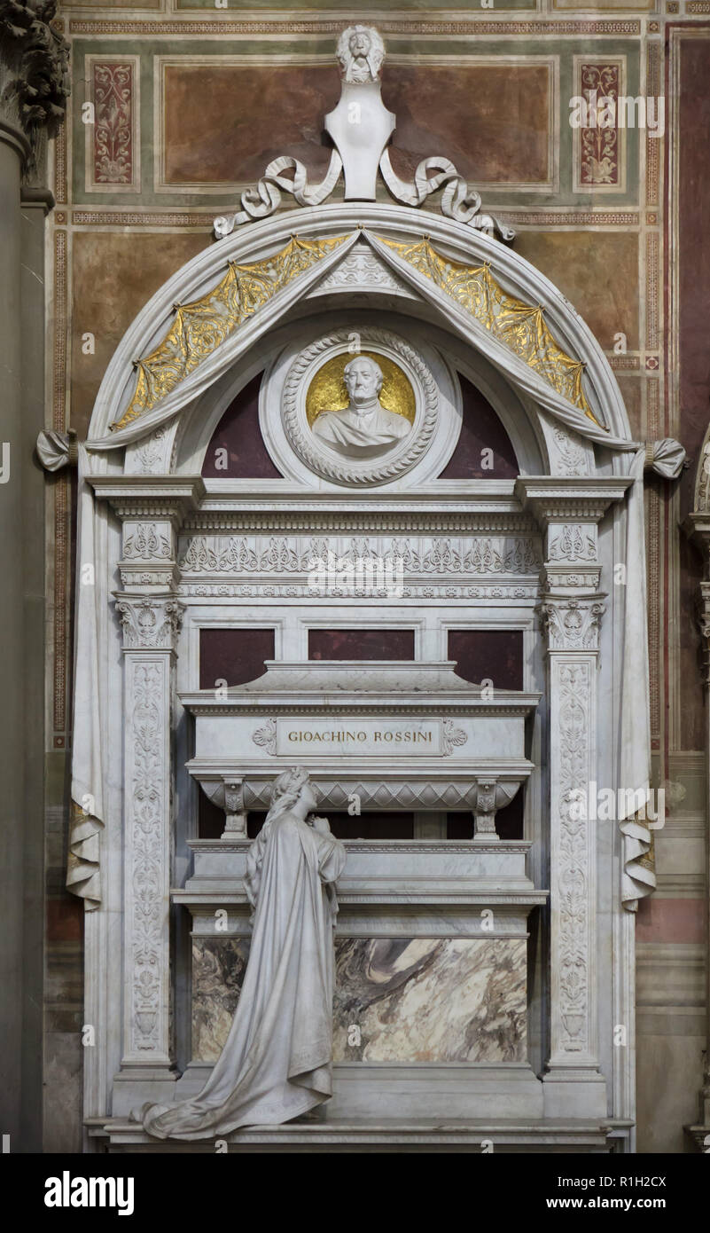 Monumento funebre al compositore italiano Gioachino Rossini progettato da scultore italiano Giuseppe Cassioli (1900-1902) nella Basilica di Santa Croce (Basilica di Santa Croce di Firenze, Toscana, Italia. Foto Stock