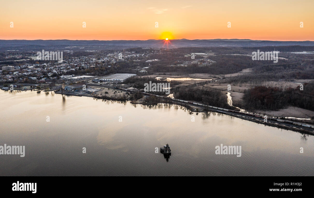 Sunrise, Hudson faro di Atene, il fiume Hudson, Hudson, New York, Stati Uniti d'America Foto Stock
