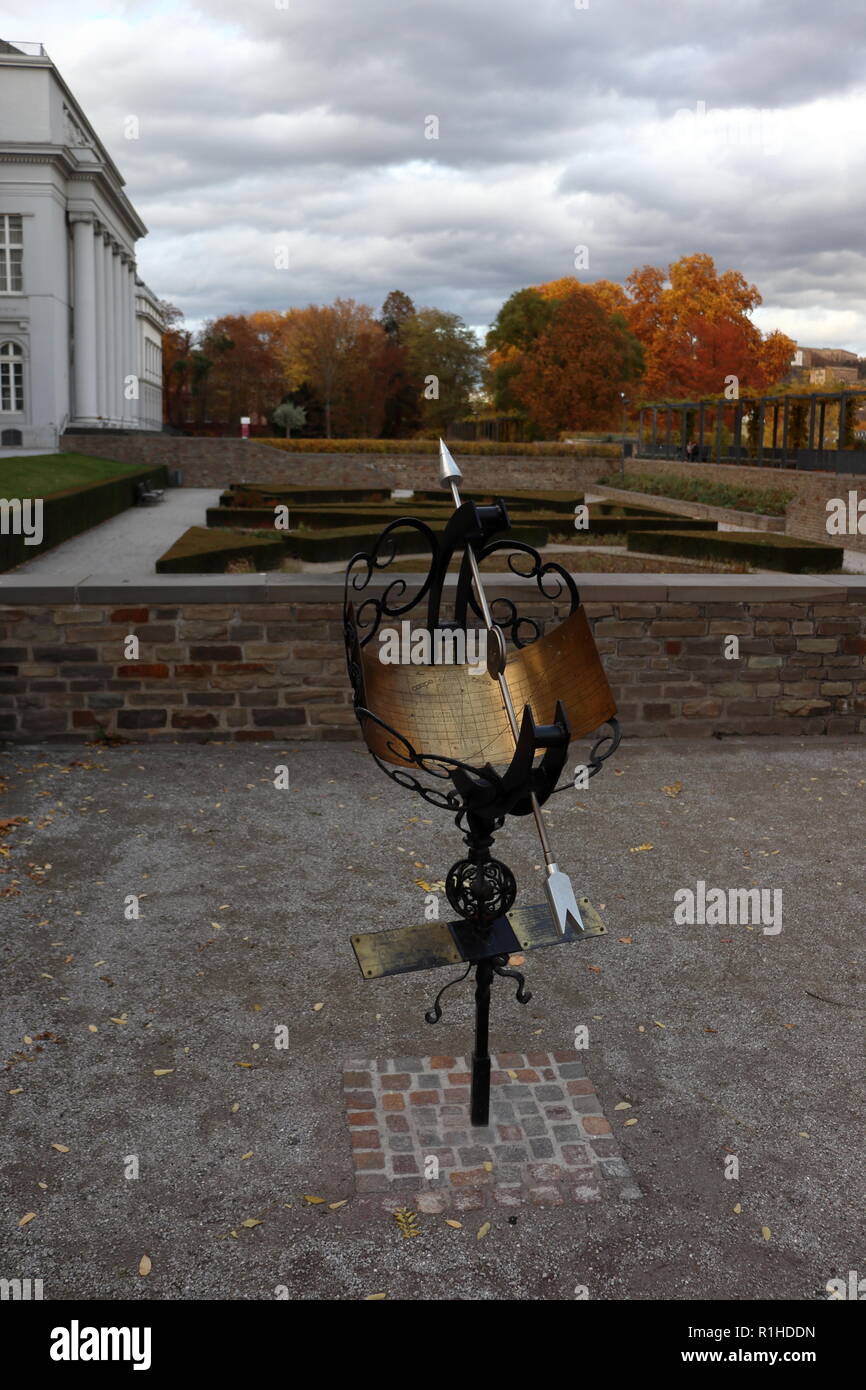 Prese nei giardini del Kurfürstliches Schloss (palazzo elettorale) di Coblenza, Germania. Foto Stock