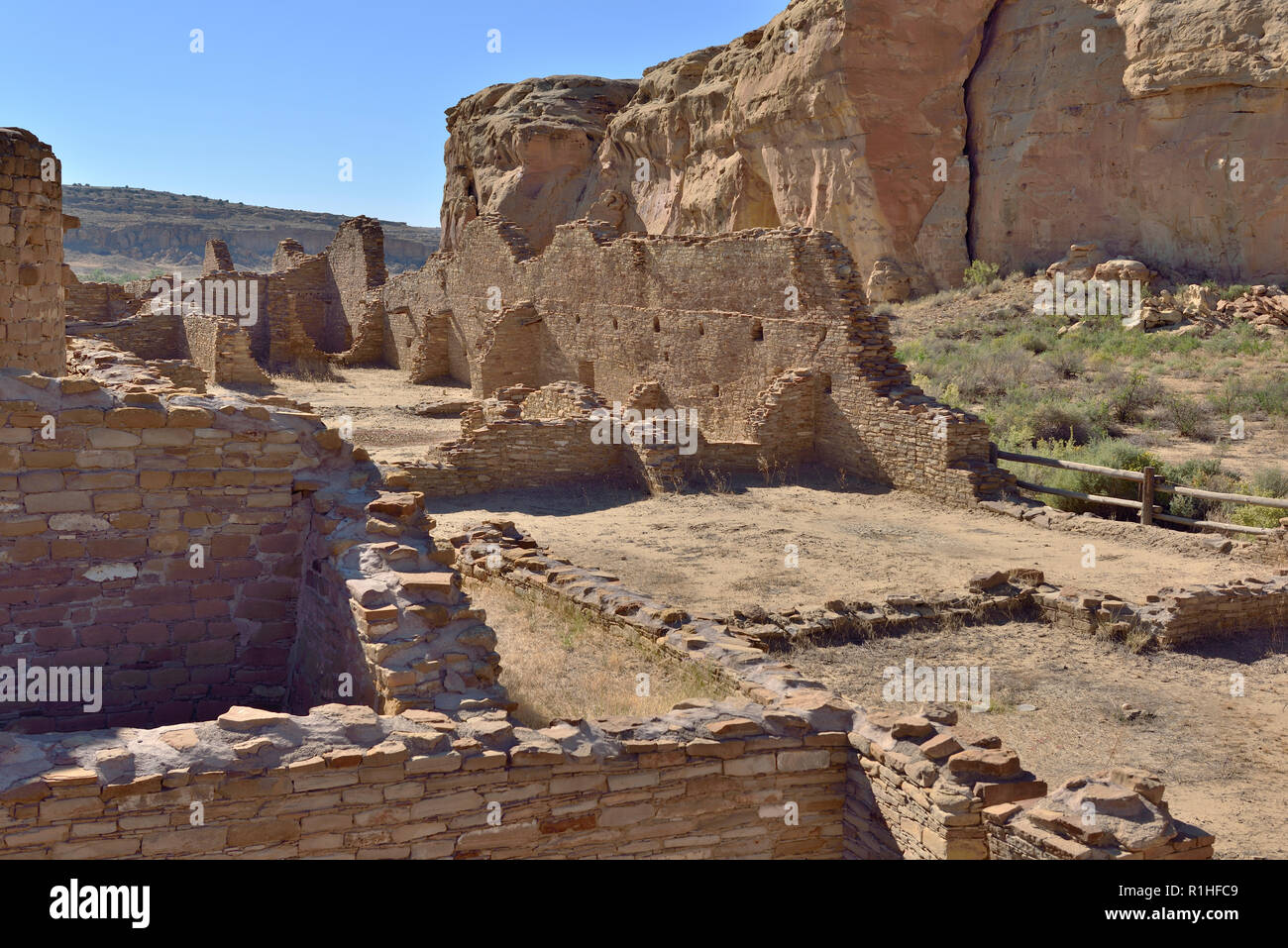 Chetro Ketl, Chaco Canyon, Chaco Culture National Historical Park, New Mexico, STATI UNITI D'AMERICA 180926 69557 Foto Stock