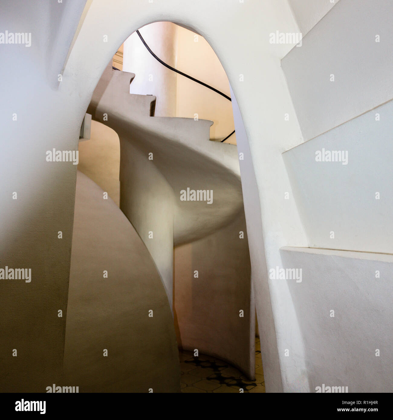 La bellissima e moderna architettura di Barcellona Foto Stock