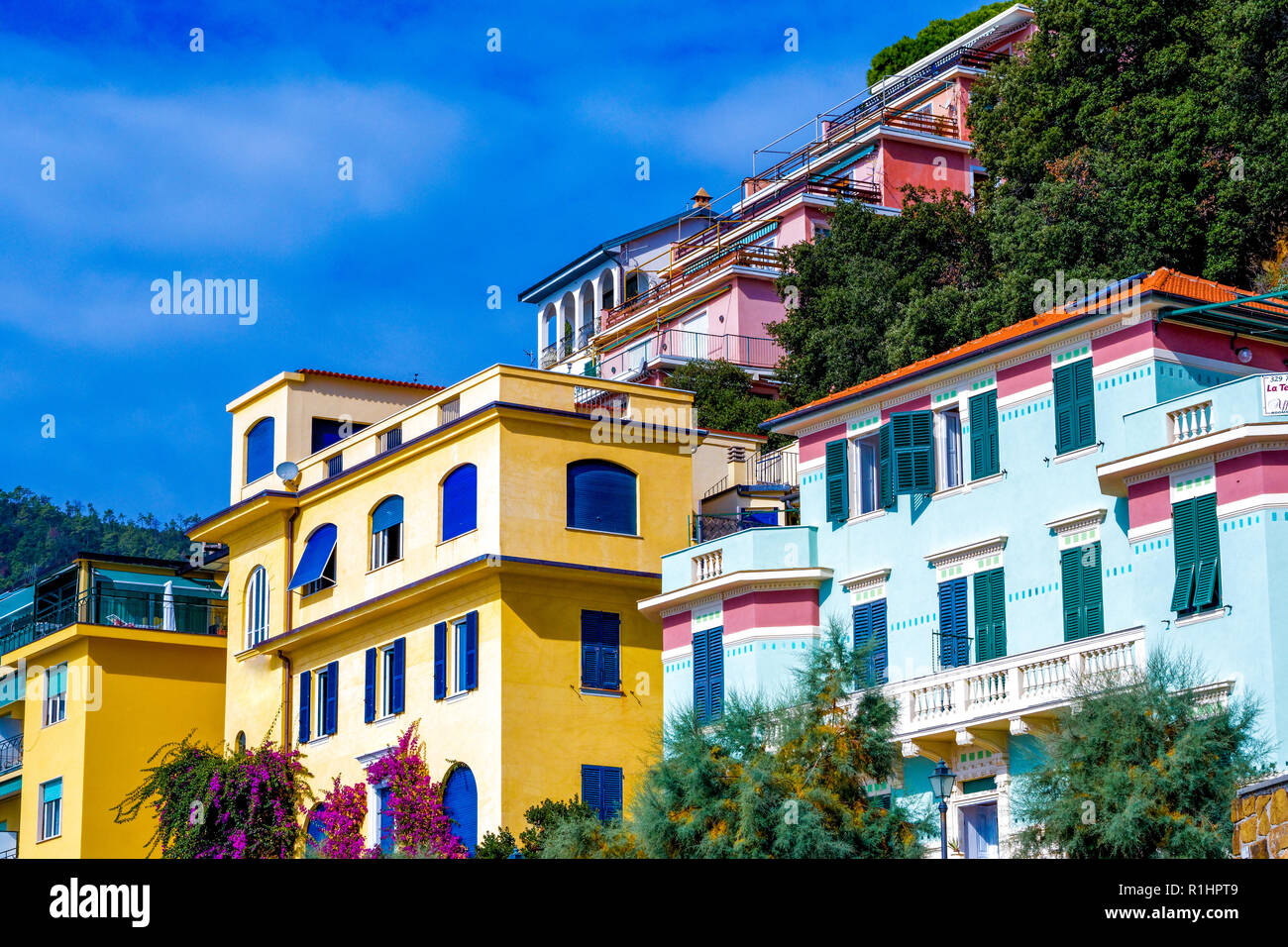 Case colorate in Monterosso Al Mare Ital Foto Stock