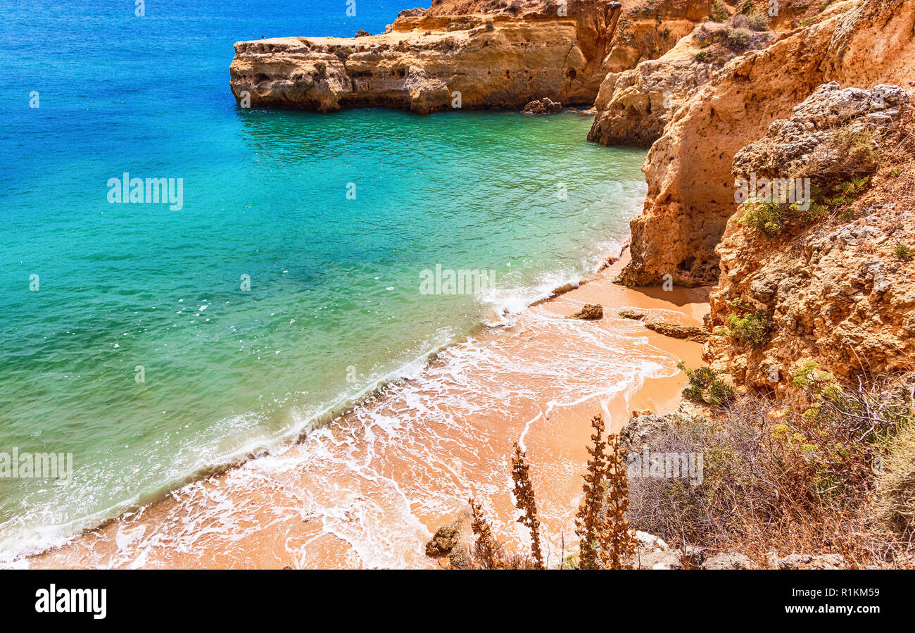 Cove 'Praia São Rafael " regione di Algarve, PORTOGALLO Foto Stock