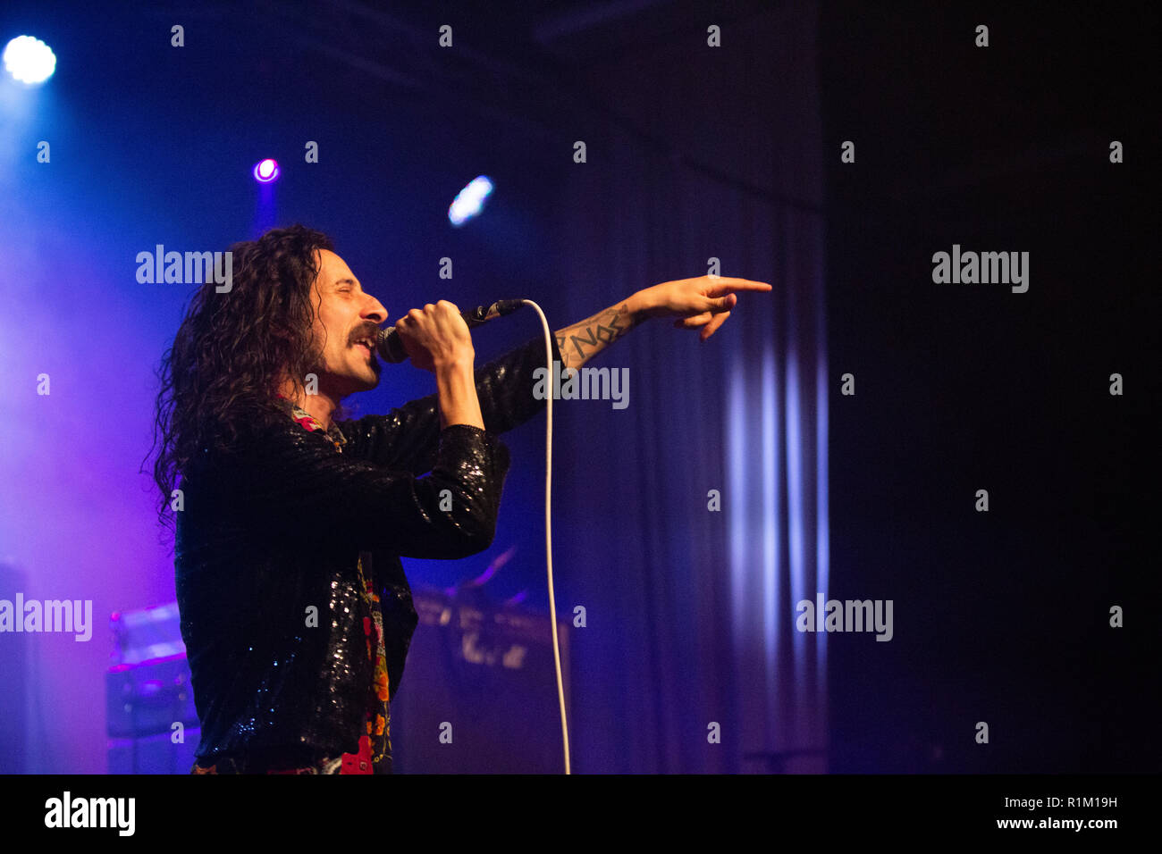 Turbowolf (cantante Chris Georgiadis) - 4 Novembre 2018 - Newcastle Northumbria Institute - concerto dal vivo la fotografia Foto Stock