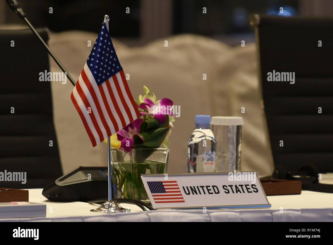 Stati Uniti Il Segretario della Difesa James N. Mattis assiste l'ASEAN dei ministri della Difesa Meeting-Plus in Singapore, Ottobre 19, 2018. Foto Stock