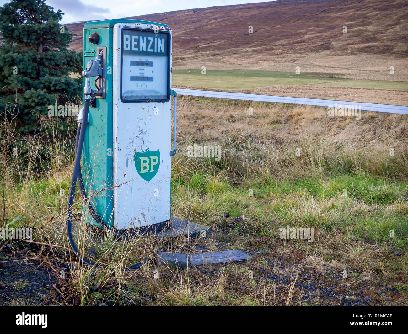 HUSAVIC, Islanda-ottobre 20, 2018: Vintage BP gas station su Islanda rotta uno Foto Stock