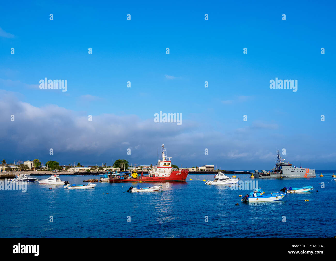 Dal porto di Puerto Baquerizo Moreno, San Cristobal o isola Chatham, Galapagos, Ecuador Foto Stock