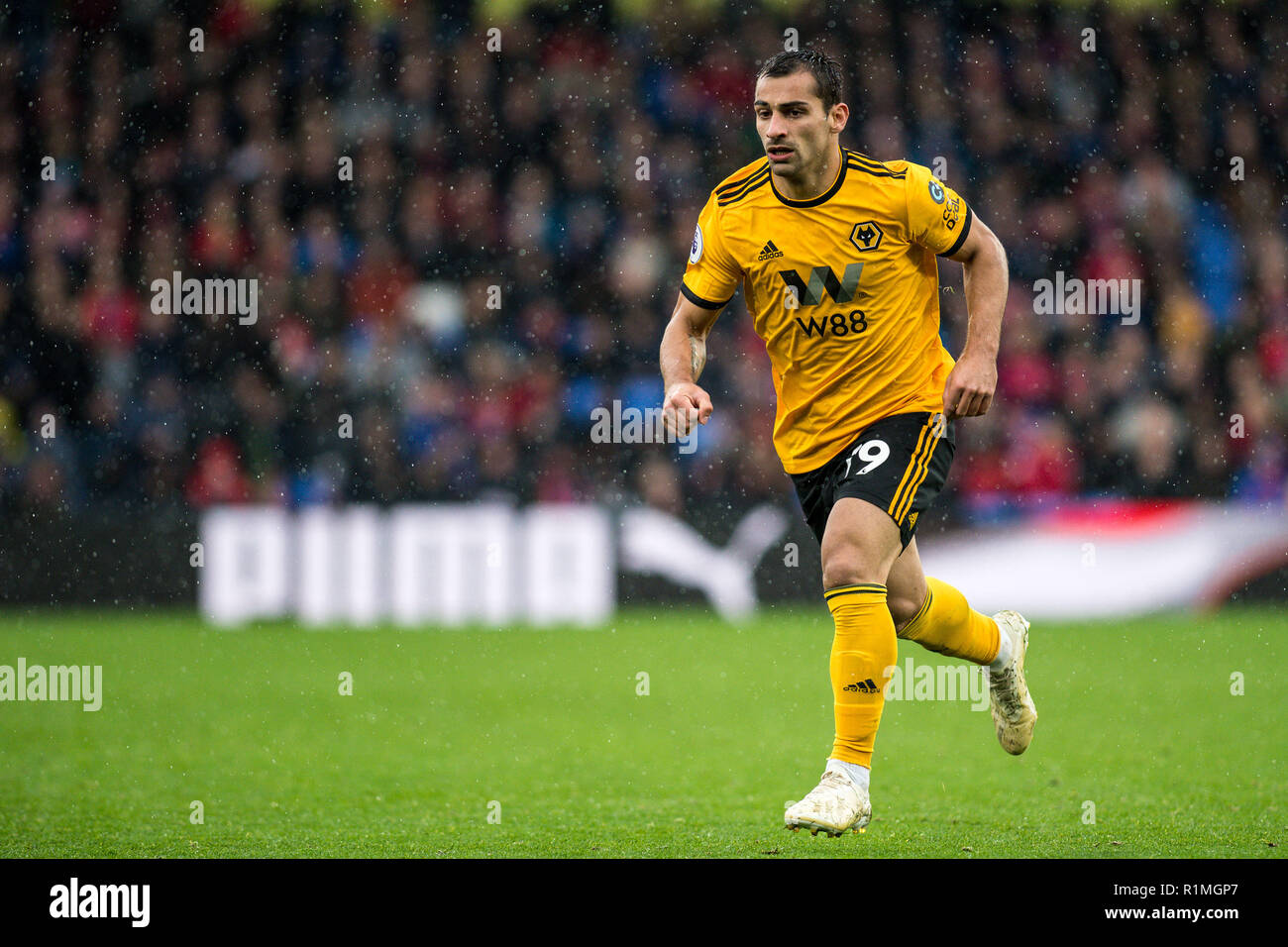 Londra, Inghilterra - 06 ottobre: Jonny di Wolverhampton durante il match di Premier League tra Crystal Palace e Wolverhampton Wanderers a Selhurst Park il 6 ottobre 2018 a Londra, Regno Unito. (Sebastian Frej/MB Media) Foto Stock