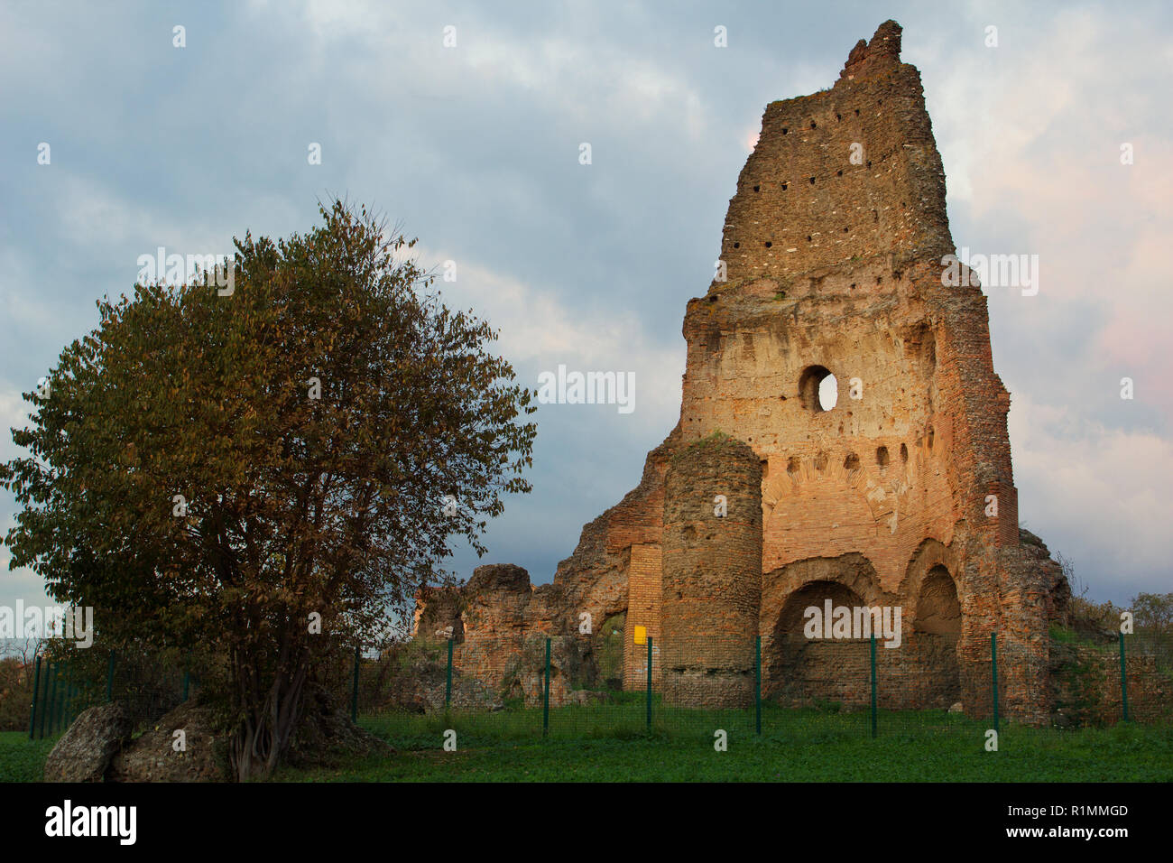 Villa gordiani donna mora xxx