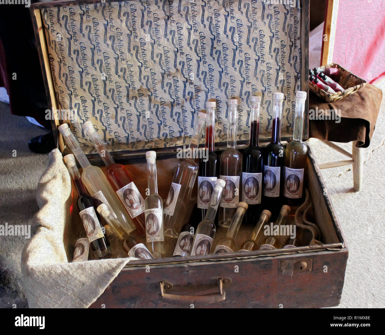 Valigia con vino Foto stock - Alamy