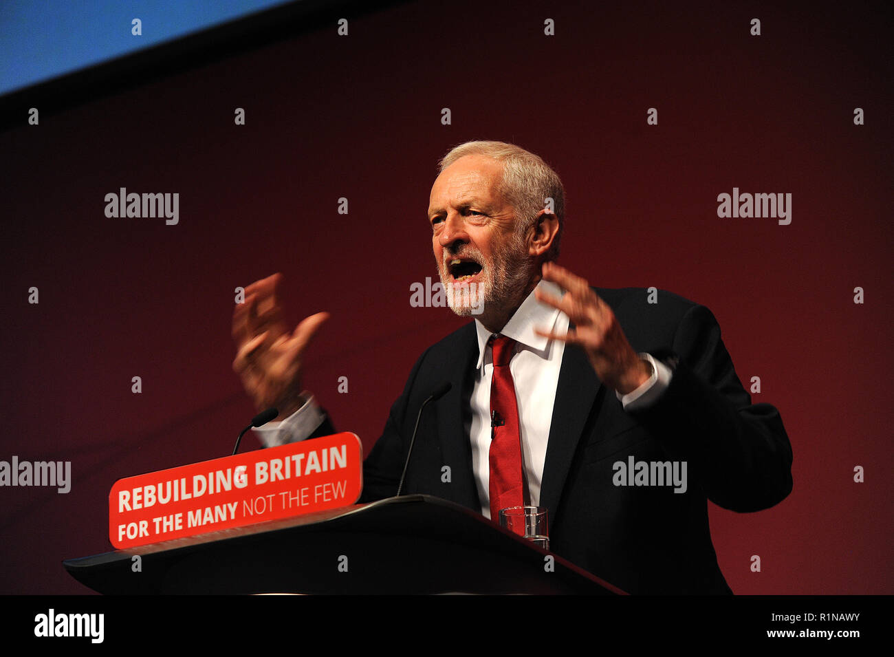 Liverpool, in Inghilterra. 26 Settembre, 2018. Jeremy Corbyn MP, leader del partito laburista offre il suo leader il discorso alla conferenza sul finale di sessi Foto Stock