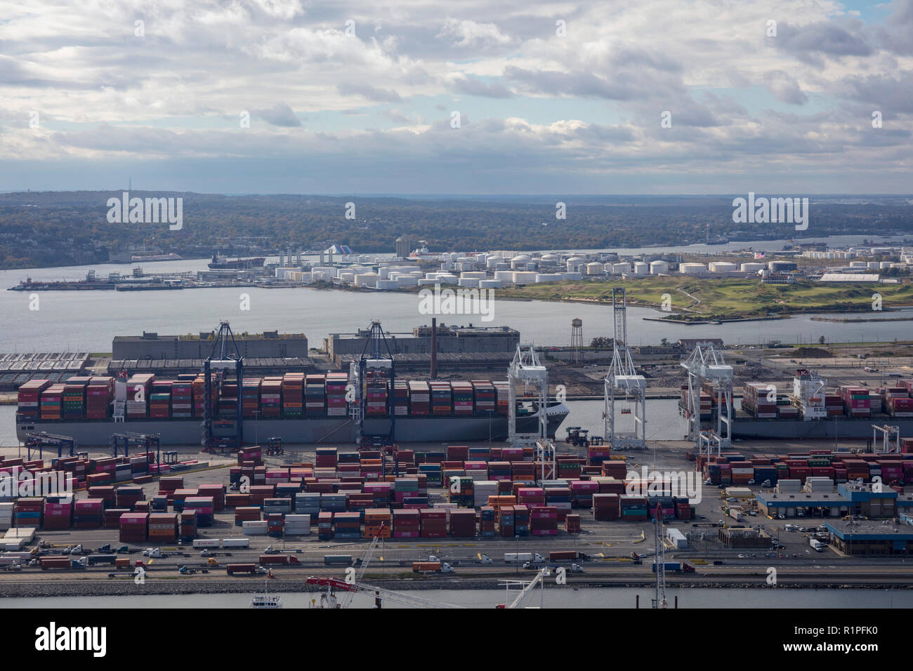 Elicottero vista aerea di GCT Bayonne terminal container, Bayonne, Jersey City, New Jersey, STATI UNITI D'AMERICA Foto Stock