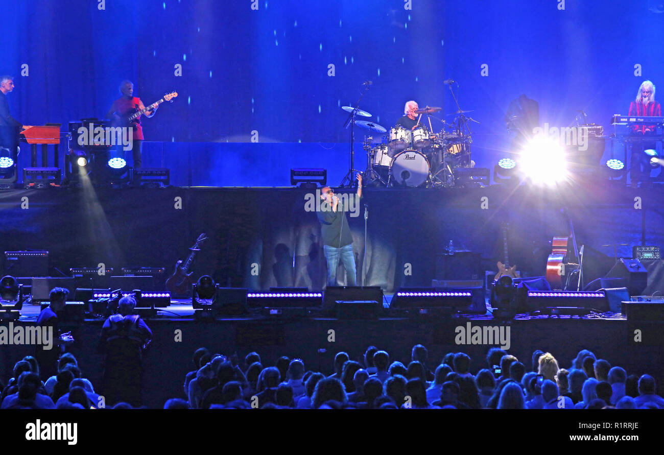 Verona VR, Italia - 23 Settembre 2018: concerto a Verona Arena di Antonello Venditti un italiano famoso cantautore Foto Stock