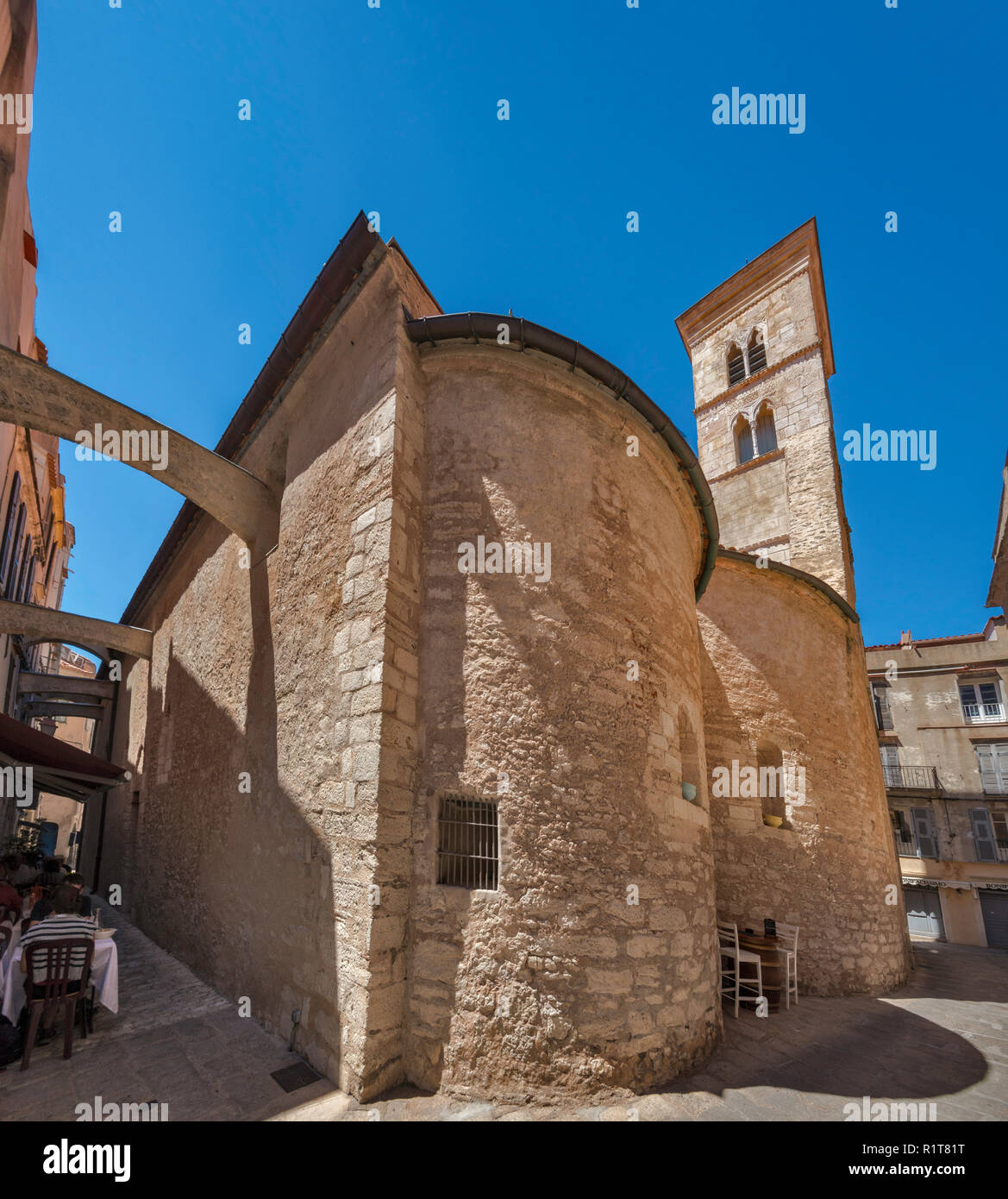 Eglise Sainte-Marie-maggiore, medievale chiesa principale al Ville Haute (città alta) di Bonifacio, Corse-du-Sud, Corsica, Francia Foto Stock