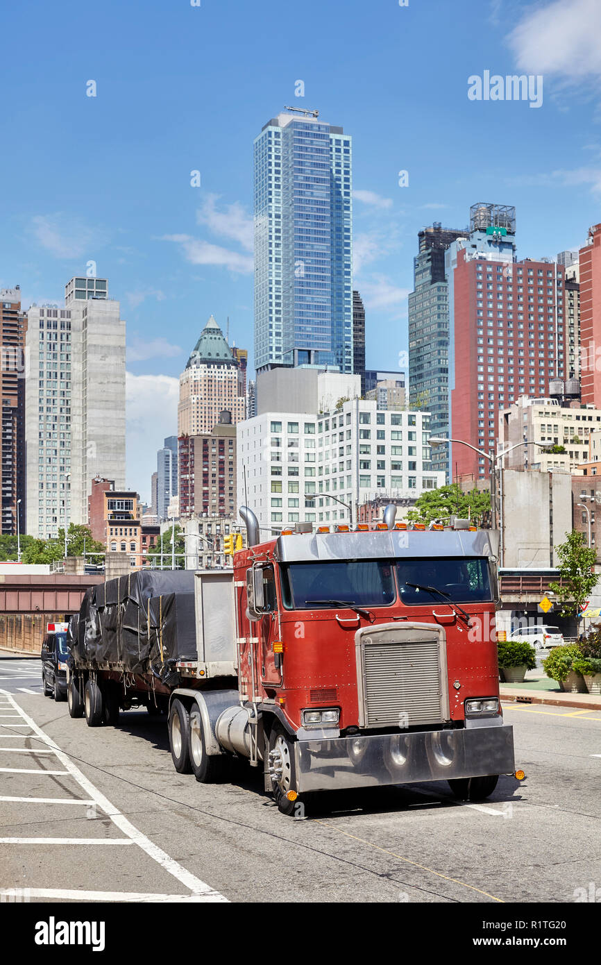 Semi rimorchio carrello in New York City, Stati Uniti d'America. Foto Stock