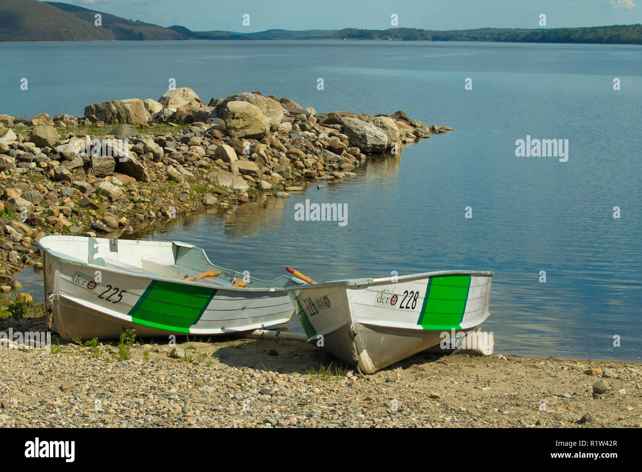 La conservazione dell'acqua alla zona di pesca 3 Quabbin Reservoir, Petersham, messa. Essa alimenta la regione di Boston con acqua potabile pulita. Conservazione sicura. Ho Foto Stock