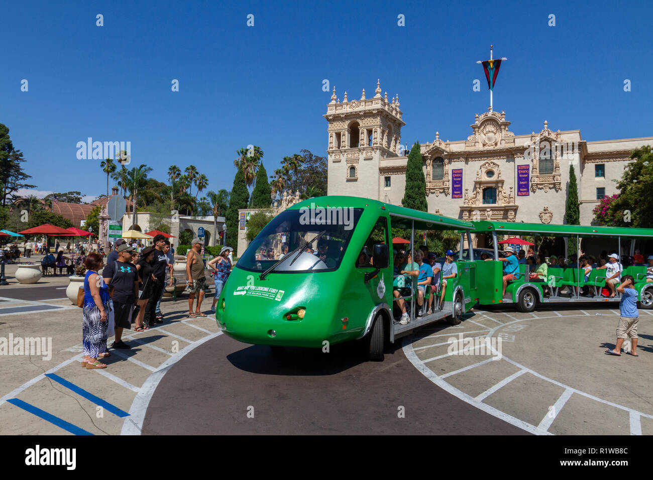 Il Parco Balboa Tram al di fuori del parco Balboa del Centro Visitatori, Balboa Park, San Diego, California, Stati Uniti. Foto Stock