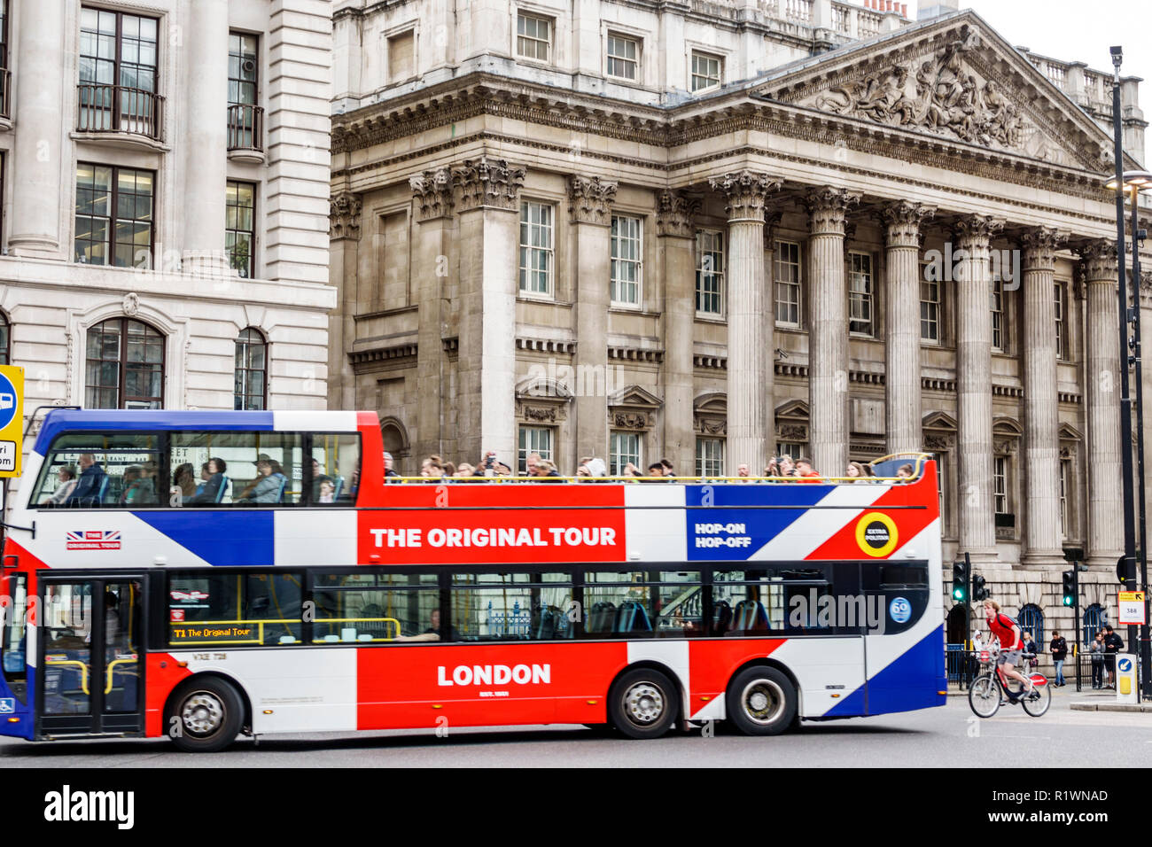 City of London England,United Kingdom UK,Great Britain British,Financial Center,Mansion House,edificio storico,residenza del sindaco di Londra,Palladia Foto Stock