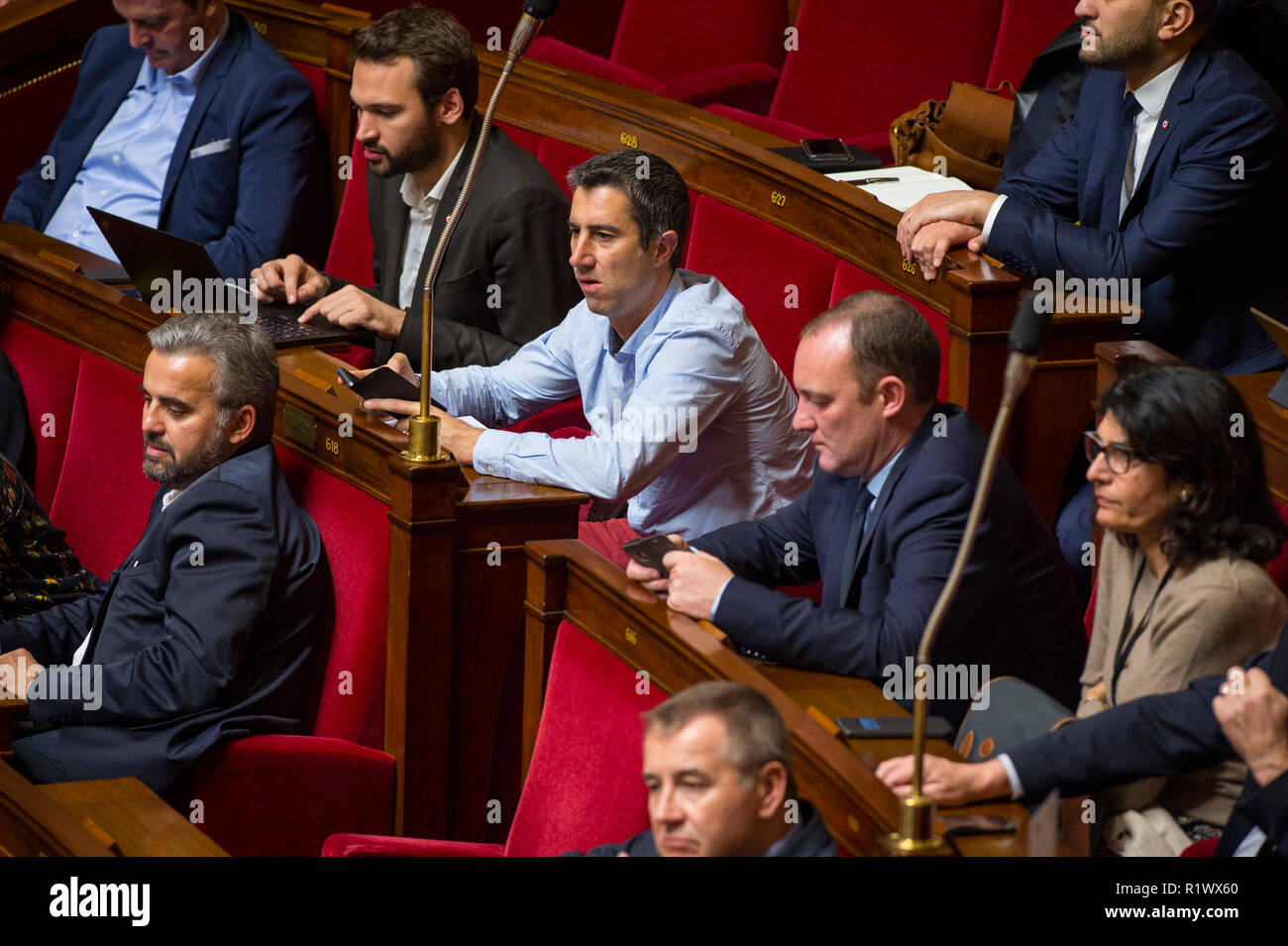Membro del gruppo francese Francois Ruffin visto per partecipare a una sessione di domande al governo presso l'Assemblea nazionale 14 novembre 2018 Foto Stock