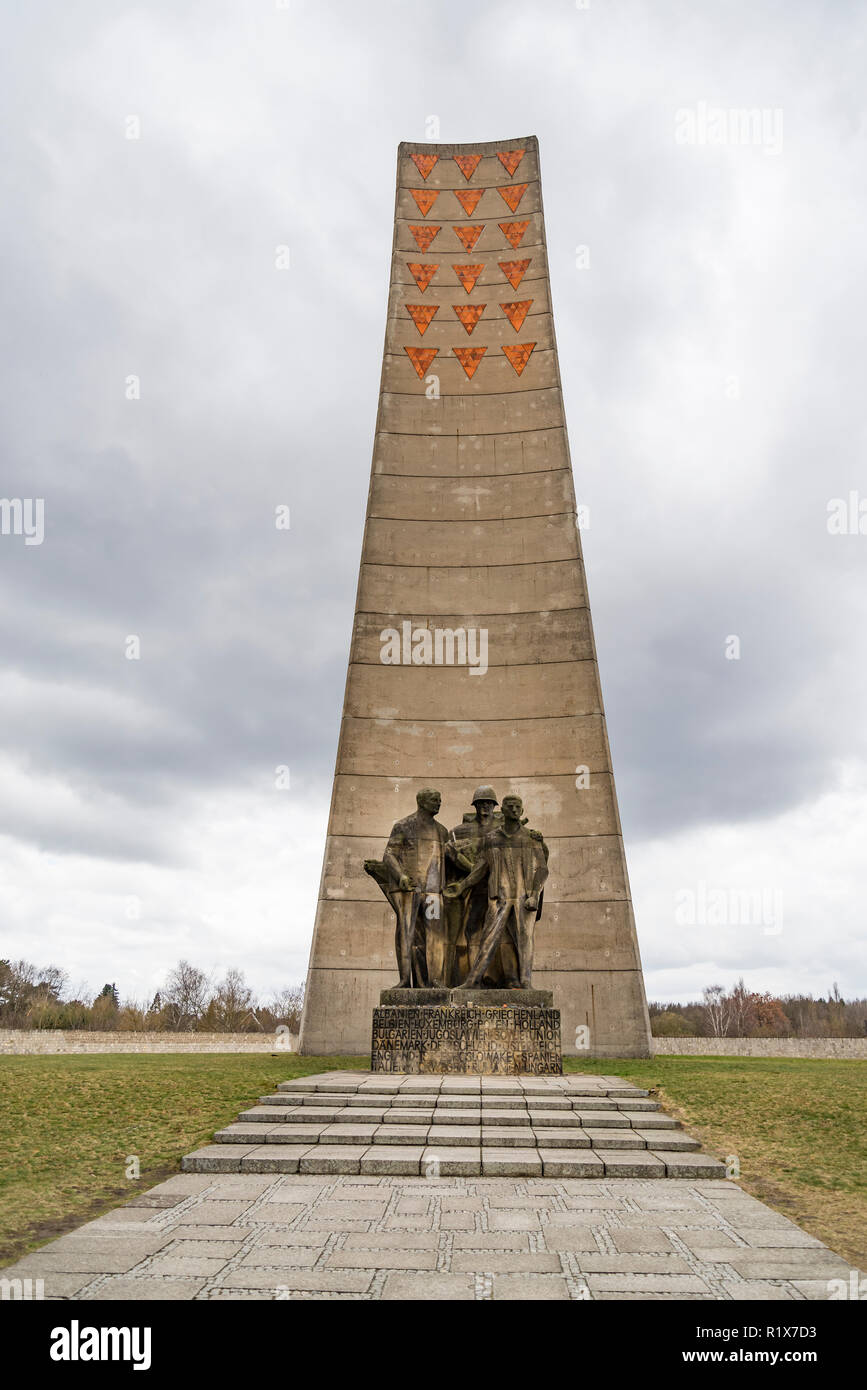 Campo di concentramento nazista in Germania. Monumento sovietico nel campo di Sachsenhausen Foto Stock