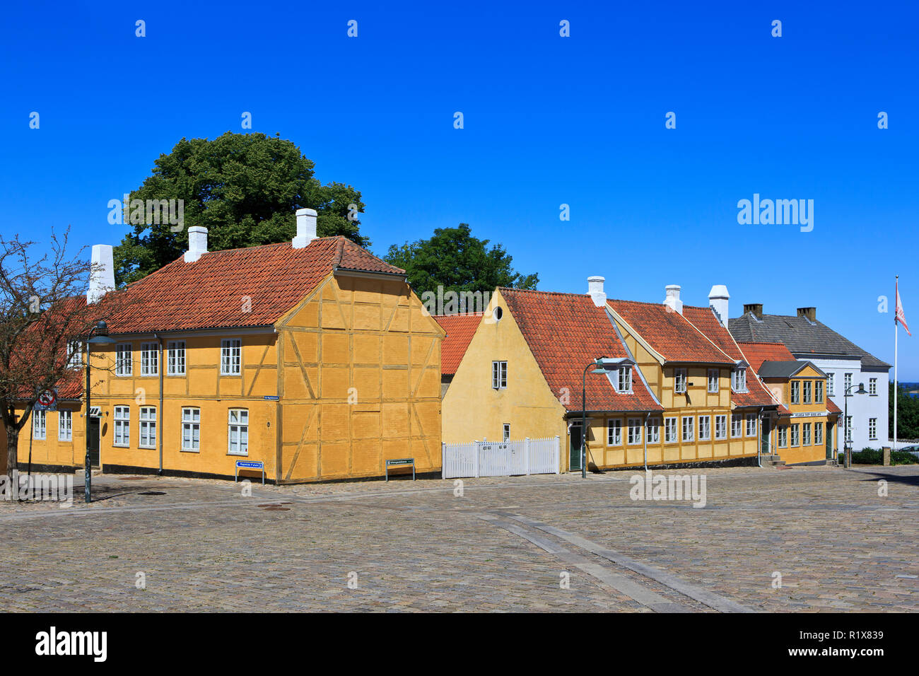 Tradizionali case danese (aka Blodgildet o festa del sangue) a Roskilde, Danimarca Foto Stock