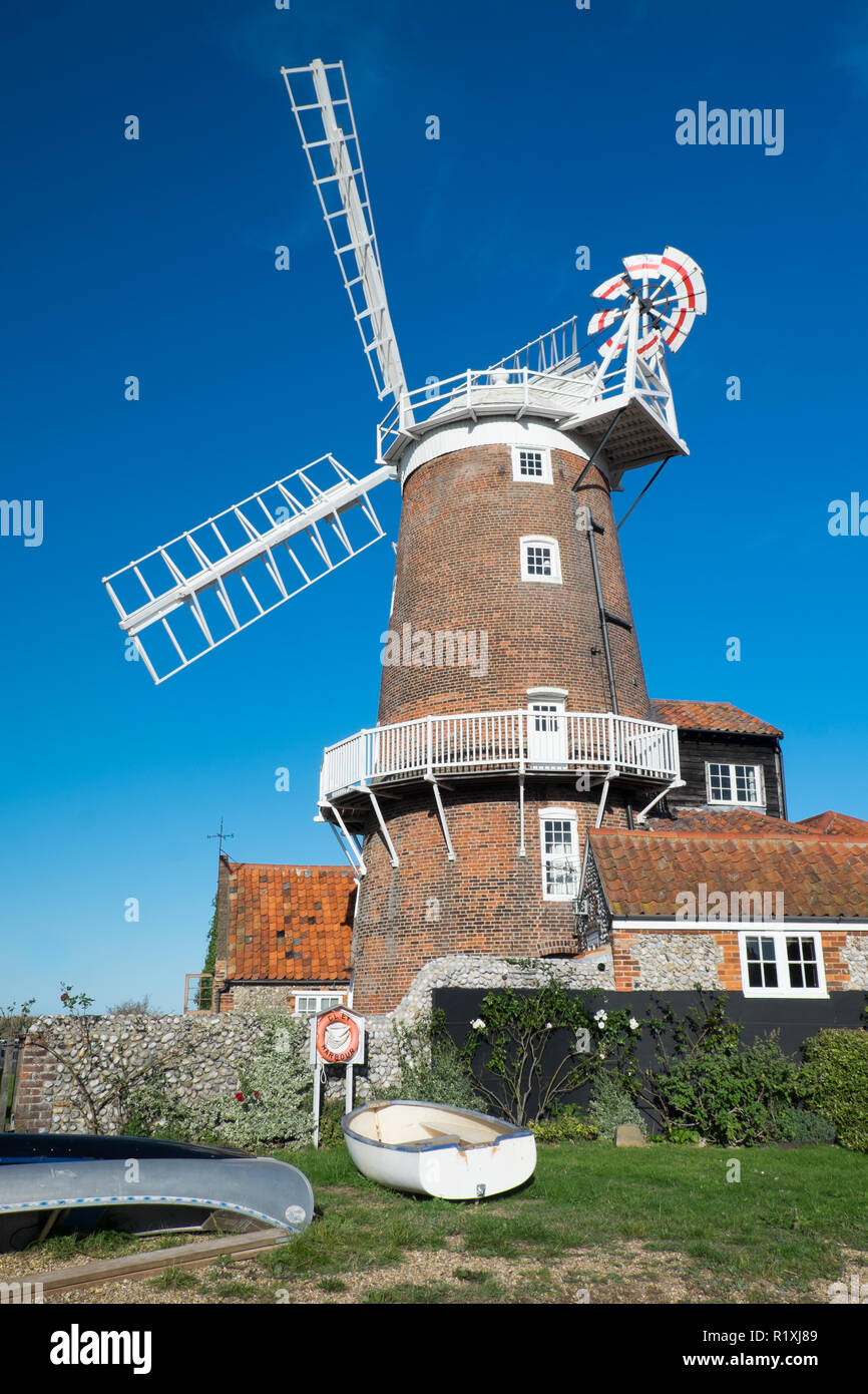 Mulino a vento. Cley accanto il mare Norfolk Foto Stock