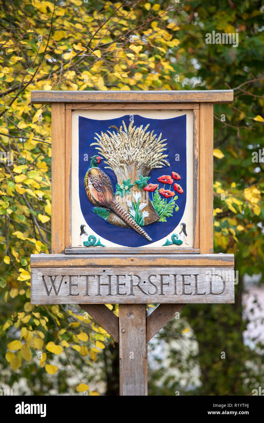 Il vecchio villaggio tradizionale segno nel tipico e pittoresco villaggio Wethersfield in Essex, Inghilterra, Regno Unito Foto Stock