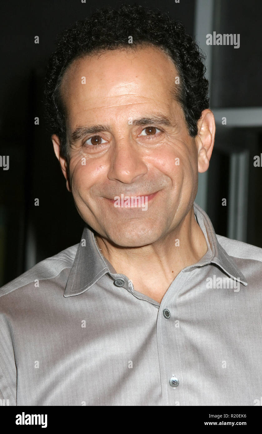 Tony Shalhoub 07/17/08 "celebrazione dell'episodio 100 per rete USA Serie Hit 'monk'' @ Paramount Studios di Hollywood Foto di Megumi Torii/HNW / PictureLux (Luglio 18, 2008) Foto Stock