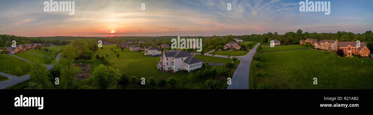 Antenna di paesaggio tipico americano di nuova costruzione quartiere in Maryland per la borghesia, luxury single family homes real estate Foto Stock