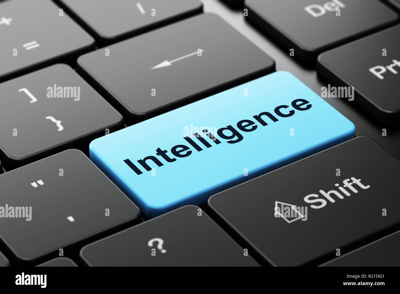 Il concetto di istruzione: Intelligenza sulla tastiera del computer sullo sfondo Foto Stock