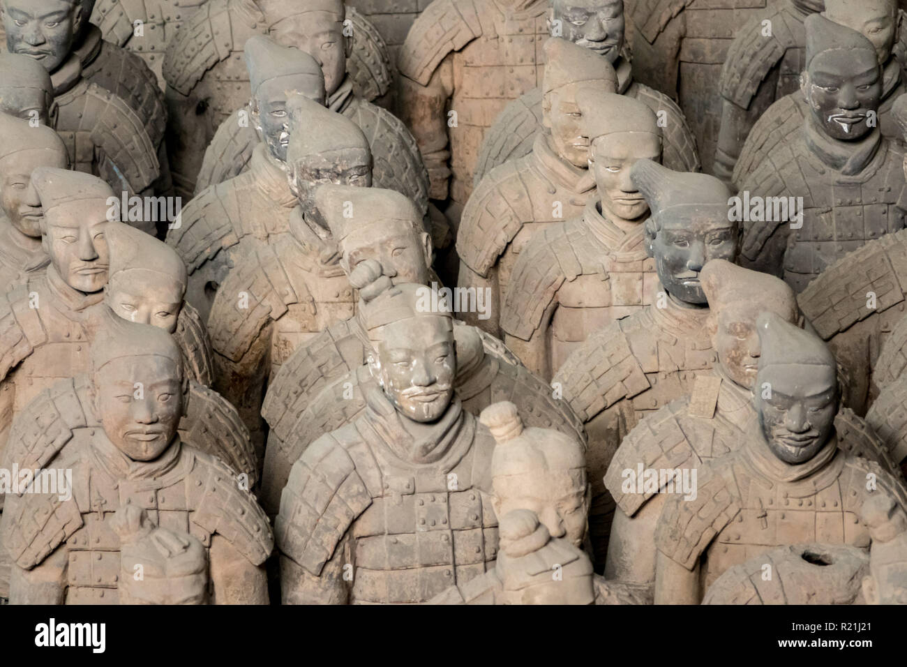 Esercito di Terracotta Warriors sepolto nella tomba imperatore fuori Xian Cina Foto Stock