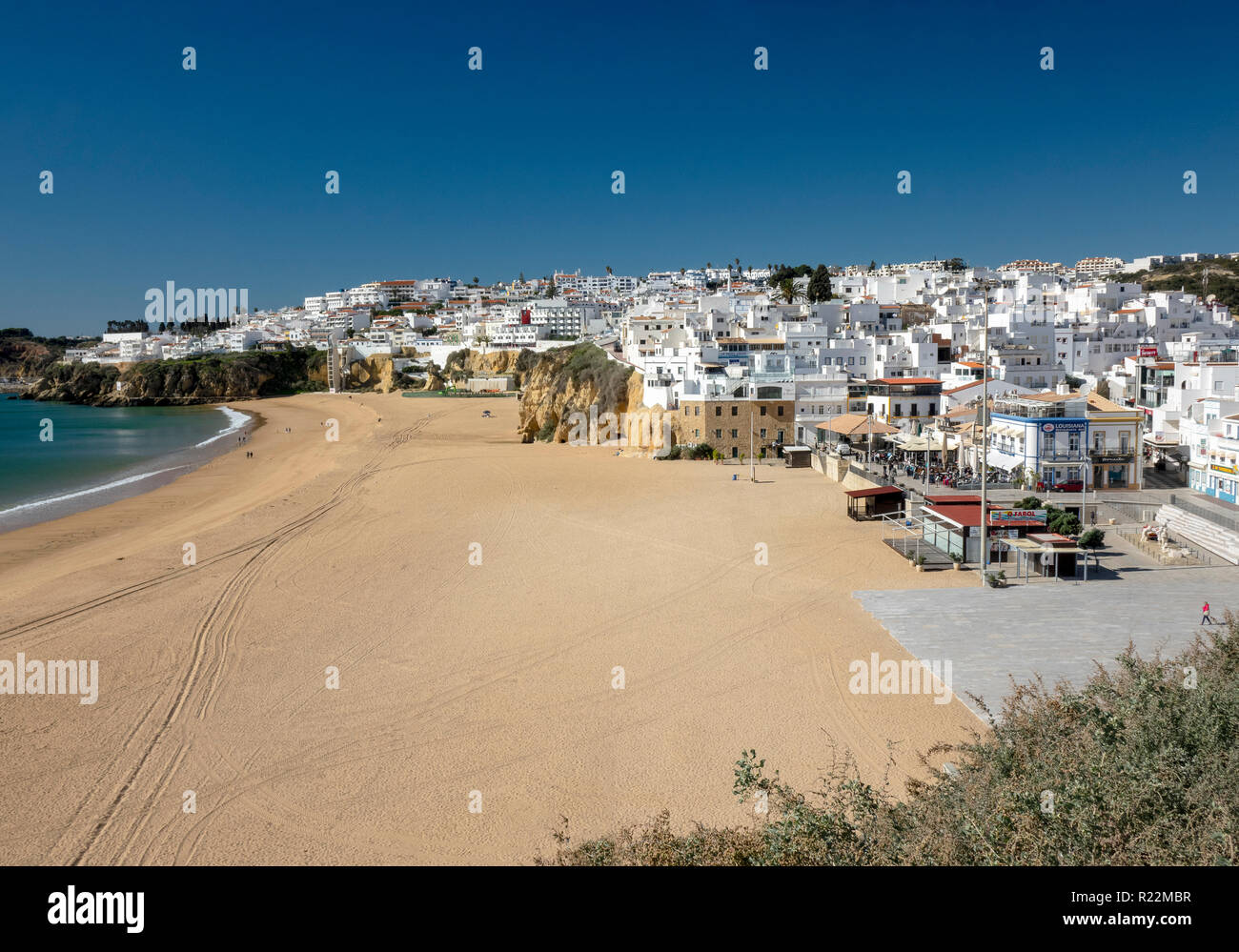 Fishermans spiaggia Praia dos isole Pescadores a Albufeira Algarve Portogallo Foto Stock