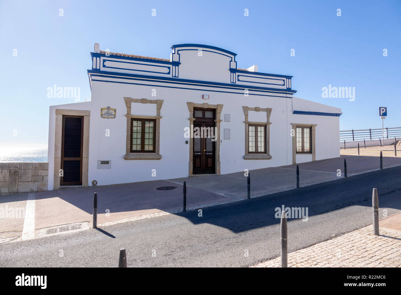 Casa storica sul fronte oceano a R. Alm. Gago Coutinho, Albufeira,l'Algarve Portogallo, Foto Stock
